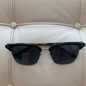 Gucci Wayfarer type Sunglasses